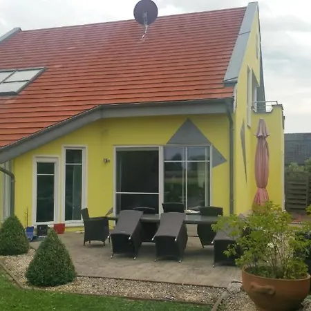 Moderne Grosszuegige 246 Qm 8,5 Zimmer, Offener Kamin Bis Zu 13 Schlafplaetze