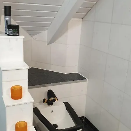 빌라 Moderne Grosszuegige 246 Qm 8,5 Zimmer, Offener Kamin Bis Zu 13 Schlafplaetze