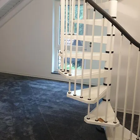 빌라 Moderne Grosszuegige 246 Qm 8,5 Zimmer, Offener Kamin Bis Zu 13 Schlafplaetze