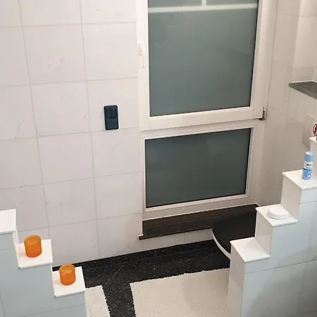 빌라 Moderne Grosszuegige 246 Qm 8,5 Zimmer, Offener Kamin Bis Zu 13 Schlafplaetze