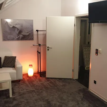 빌라 Moderne Grosszuegige 246 Qm 8,5 Zimmer, Offener Kamin Bis Zu 13 Schlafplaetze *