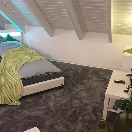 Moderne Grosszuegige 246 Qm 8,5 Zimmer, Offener Kamin Bis Zu 13 Schlafplaetze 빌라