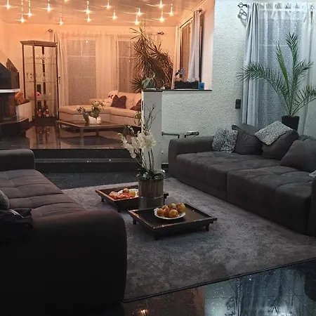 Moderne Grosszuegige 246 Qm 8,5 Zimmer, Offener Kamin Bis Zu 13 Schlafplaetze *